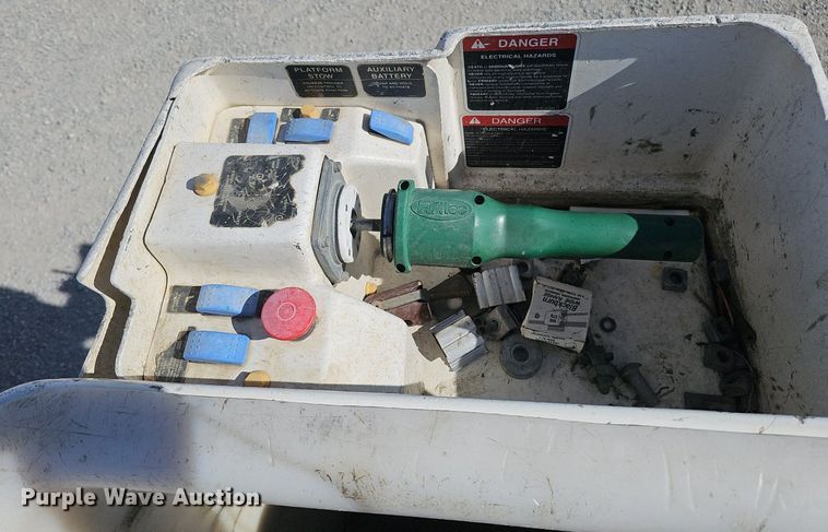 image for item DK0713 2015 Ford F550 Super Duty XL  bucket truck