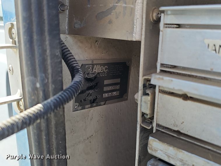 image for item DK0713 2015 Ford F550 Super Duty XL  bucket truck