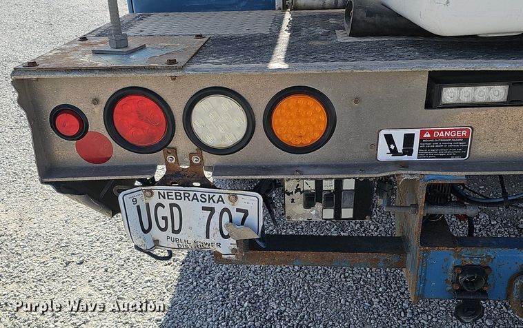 image for item DK0713 2015 Ford F550 Super Duty XL  bucket truck