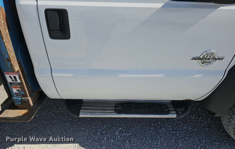 image for item DK0713 2015 Ford F550 Super Duty XL  bucket truck