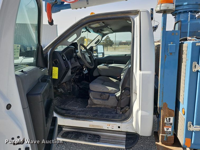 image for item DK0713 2015 Ford F550 Super Duty XL  bucket truck