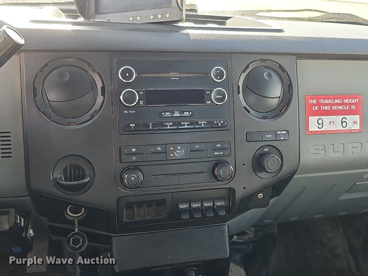 image for item DK0713 2015 Ford F550 Super Duty XL  bucket truck