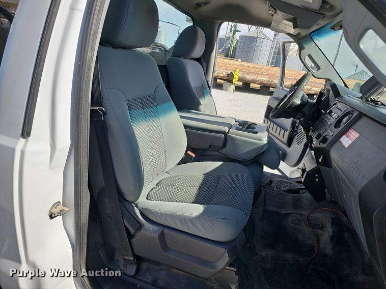 image for item DK0713 2015 Ford F550 Super Duty XL  bucket truck