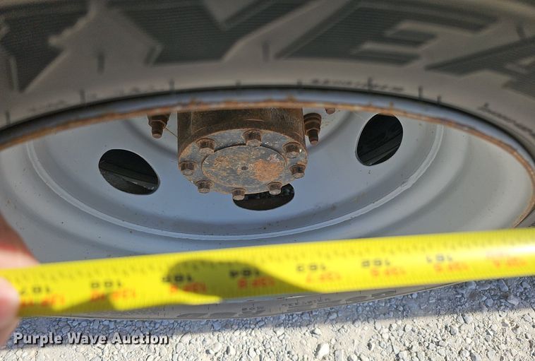 image for item DK0713 2015 Ford F550 Super Duty XL  bucket truck