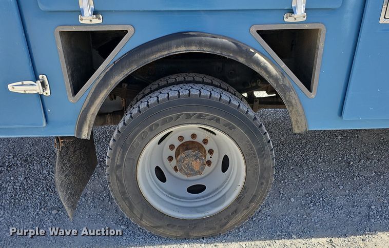 image for item DK0713 2015 Ford F550 Super Duty XL  bucket truck