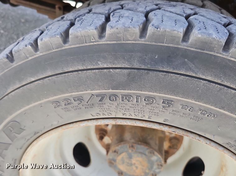 image for item DK0713 2015 Ford F550 Super Duty XL  bucket truck