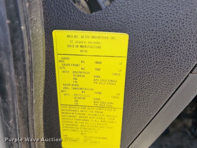 image for item DK0713 2015 Ford F550 Super Duty XL  bucket truck