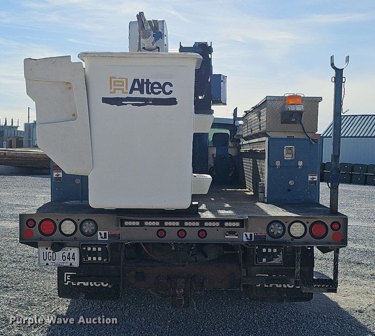 image for item DK0714 2015 Dodge Ram 5500HD bucket truck