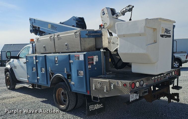 image for item DK0714 2015 Dodge Ram 5500HD bucket truck