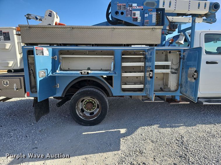 image for item DK0714 2015 Dodge Ram 5500HD bucket truck