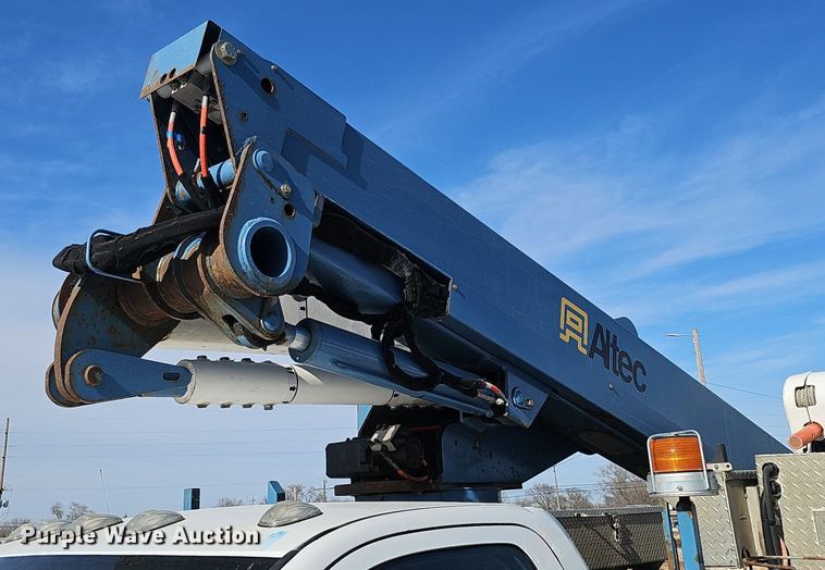 image for item DK0714 2015 Dodge Ram 5500HD bucket truck