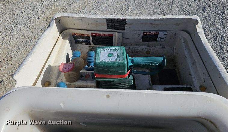 image for item DK0714 2015 Dodge Ram 5500HD bucket truck