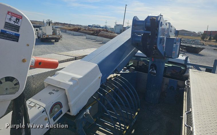 image for item DK0714 2015 Dodge Ram 5500HD bucket truck