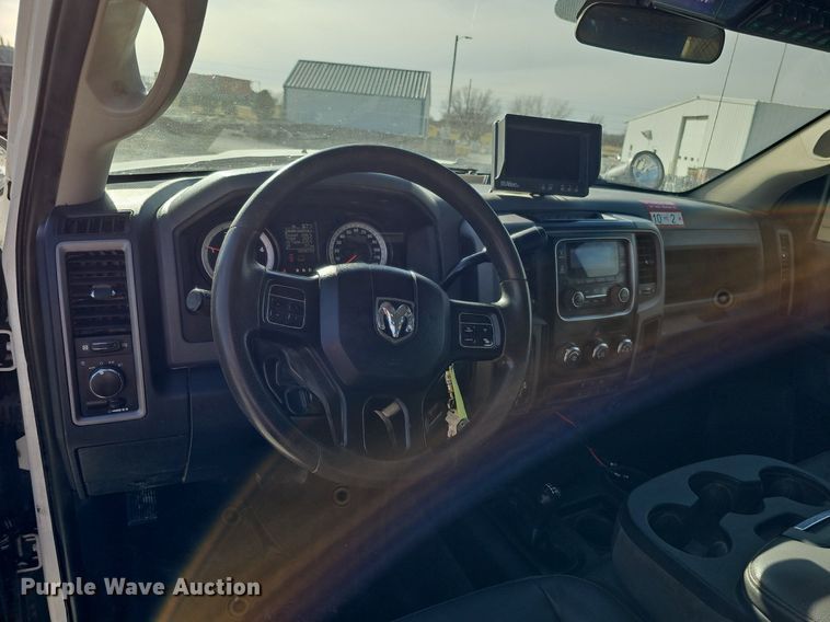 image for item DK0714 2015 Dodge Ram 5500HD bucket truck