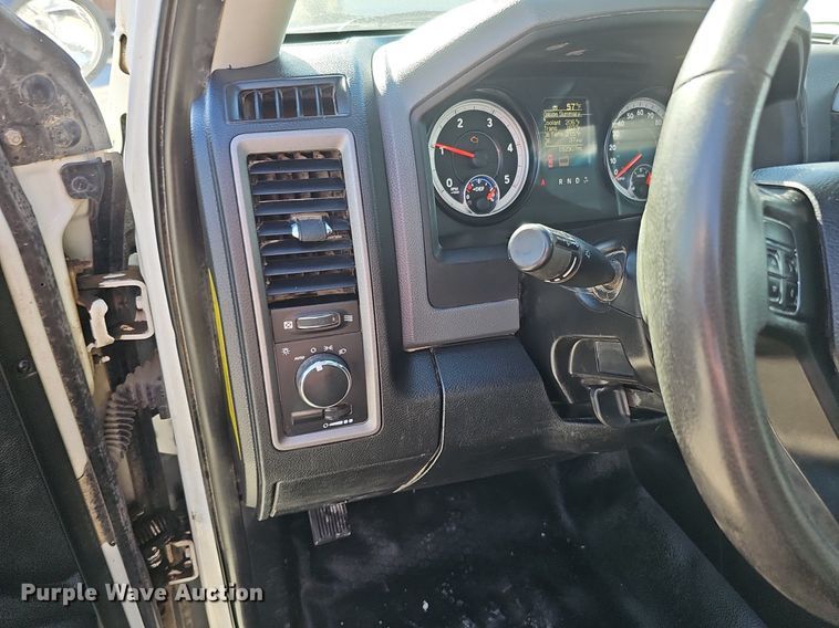 image for item DK0714 2015 Dodge Ram 5500HD bucket truck