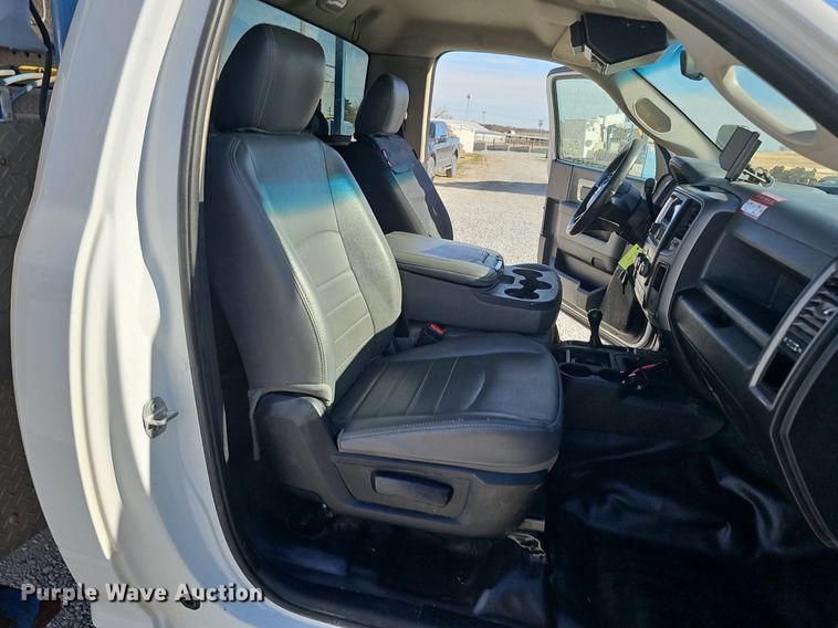 image for item DK0714 2015 Dodge Ram 5500HD bucket truck