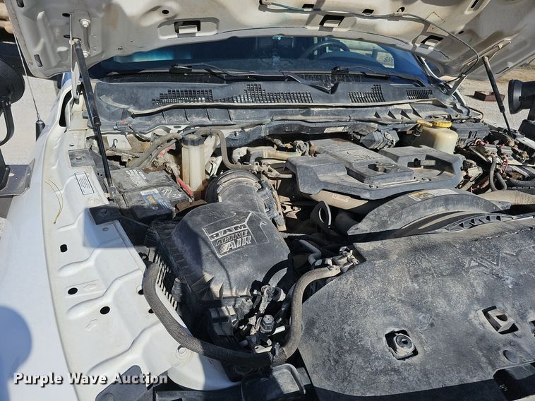 image for item DK0714 2015 Dodge Ram 5500HD bucket truck