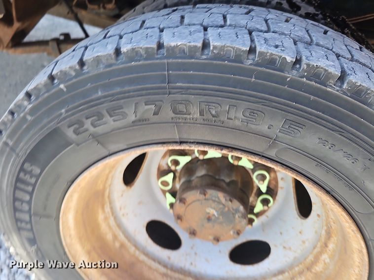 image for item DK0714 2015 Dodge Ram 5500HD bucket truck