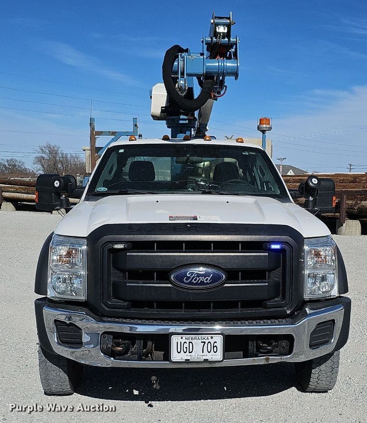 image for item DK0715 2015 Ford F550 Super Duty XL  bucket truck