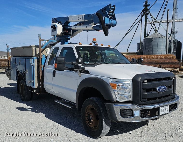 image for item DK0715 2015 Ford F550 Super Duty XL  bucket truck