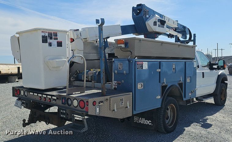 image for item DK0715 2015 Ford F550 Super Duty XL  bucket truck