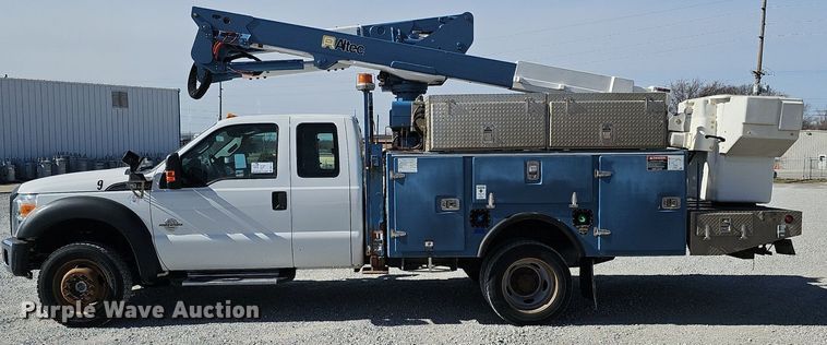 image for item DK0715 2015 Ford F550 Super Duty XL  bucket truck