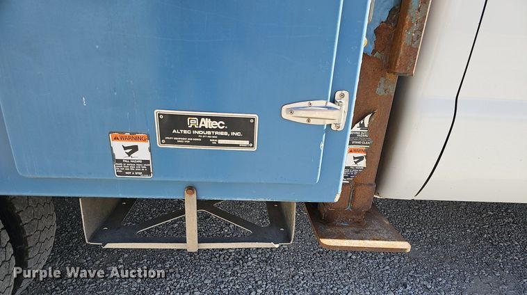 image for item DK0715 2015 Ford F550 Super Duty XL  bucket truck