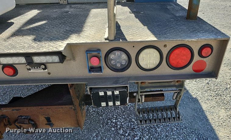 image for item DK0715 2015 Ford F550 Super Duty XL  bucket truck