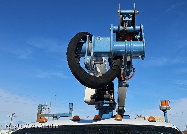 image for item DK0715 2015 Ford F550 Super Duty XL  bucket truck