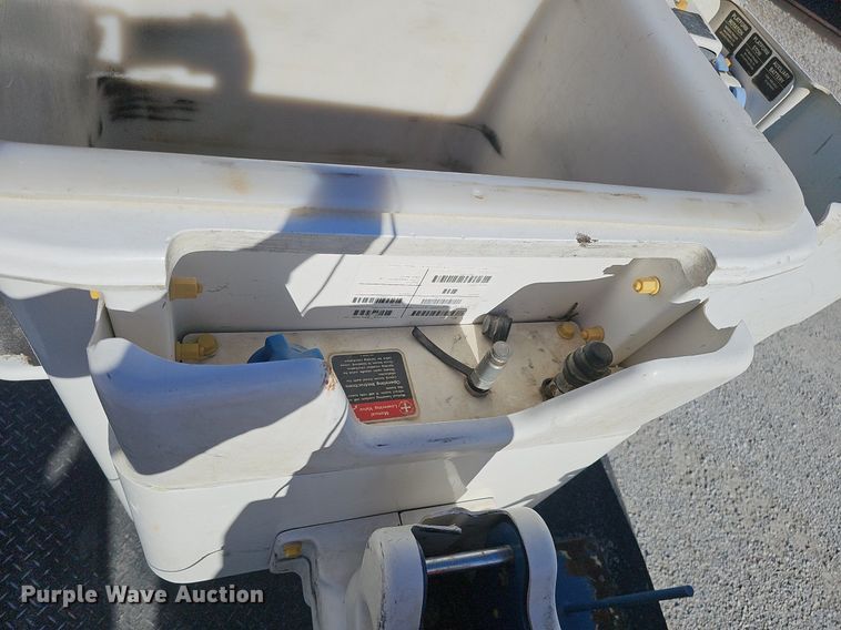 image for item DK0715 2015 Ford F550 Super Duty XL  bucket truck