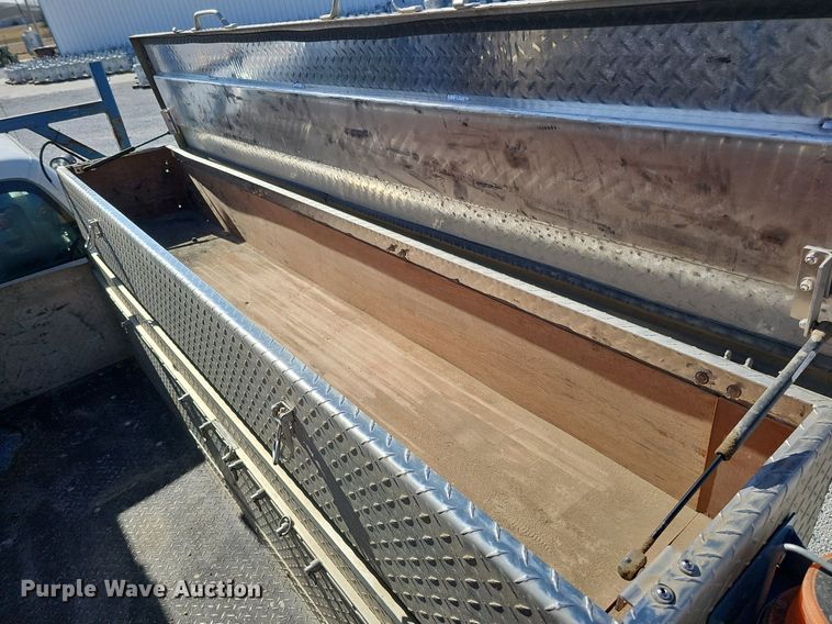 image for item DK0715 2015 Ford F550 Super Duty XL  bucket truck