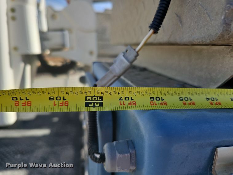 image for item DK0715 2015 Ford F550 Super Duty XL  bucket truck