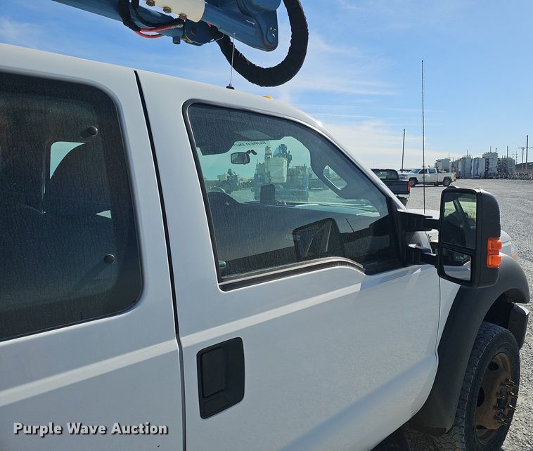 image for item DK0715 2015 Ford F550 Super Duty XL  bucket truck