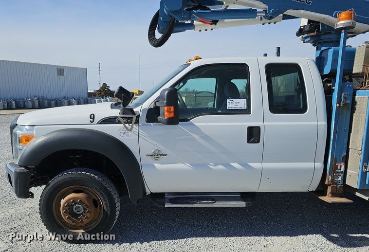 image for item DK0715 2015 Ford F550 Super Duty XL  bucket truck
