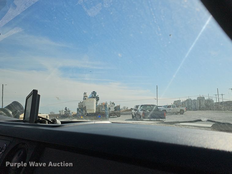 image for item DK0715 2015 Ford F550 Super Duty XL  bucket truck