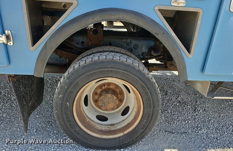 image for item DK0715 2015 Ford F550 Super Duty XL  bucket truck