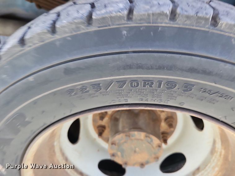 image for item DK0715 2015 Ford F550 Super Duty XL  bucket truck