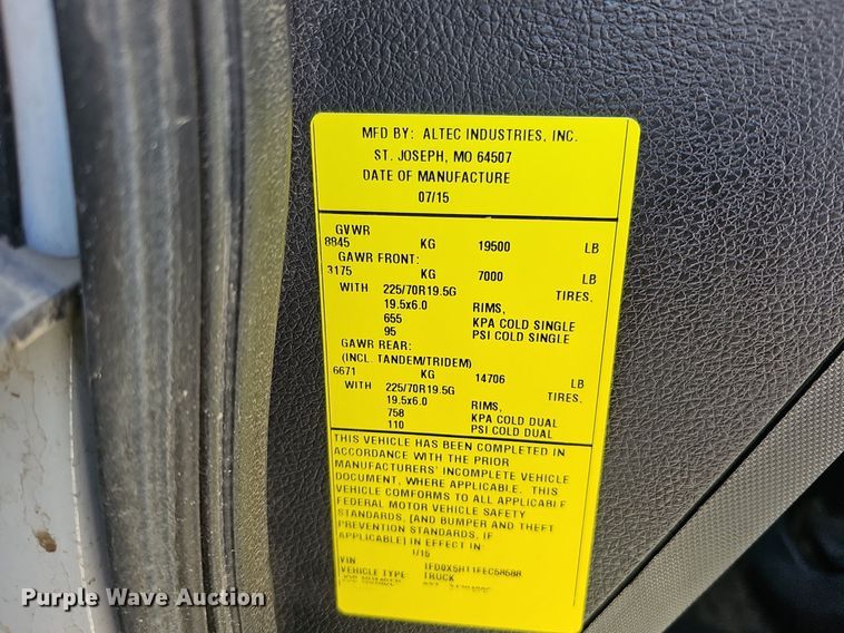 image for item DK0715 2015 Ford F550 Super Duty XL  bucket truck