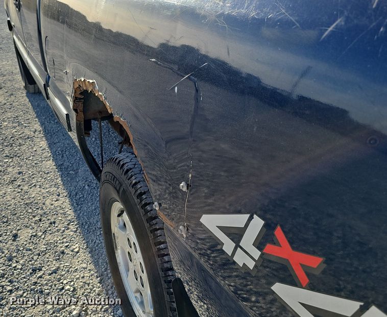 image for item DK0717 1999 Chevrolet Silverado 1500 Ext. Cab pickup truck