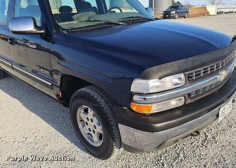 image for item DK0717 1999 Chevrolet Silverado 1500 Ext. Cab pickup truck