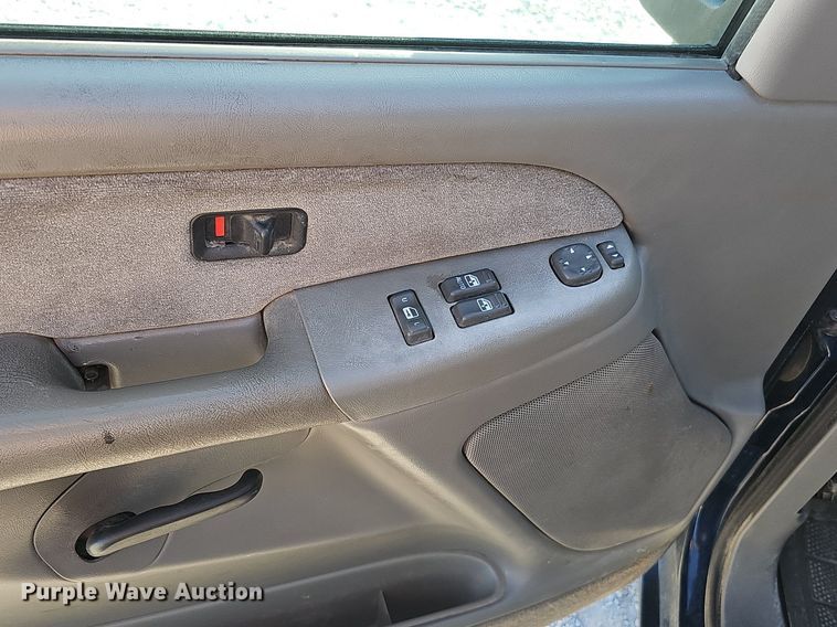 image for item DK0717 1999 Chevrolet Silverado 1500 Ext. Cab pickup truck