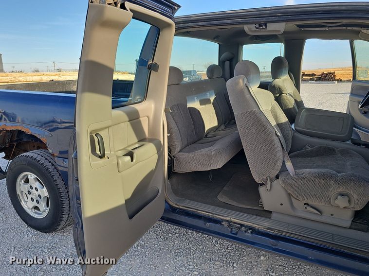 image for item DK0717 1999 Chevrolet Silverado 1500 Ext. Cab pickup truck