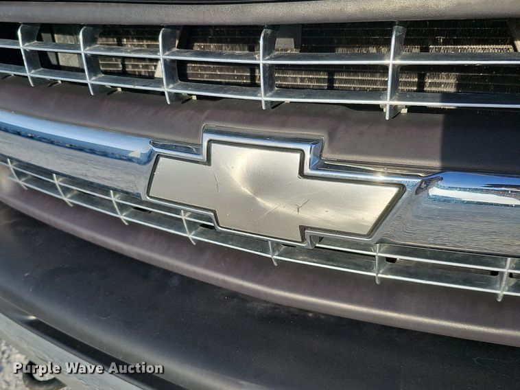 image for item DK0717 1999 Chevrolet Silverado 1500 Ext. Cab pickup truck