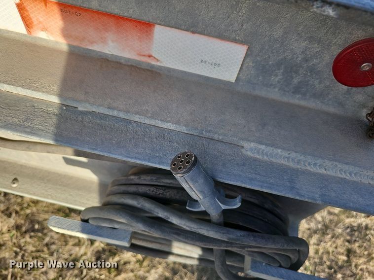 image for item DK0718 2003 Sauber Mfg Co 4410 pole trailer