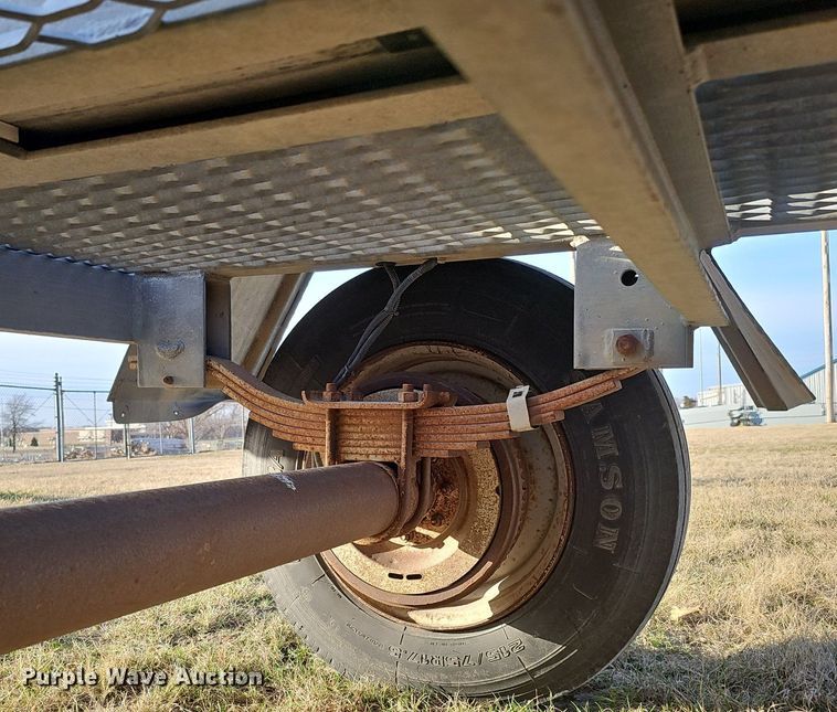 image for item DK0718 2003 Sauber Mfg Co 4410 pole trailer