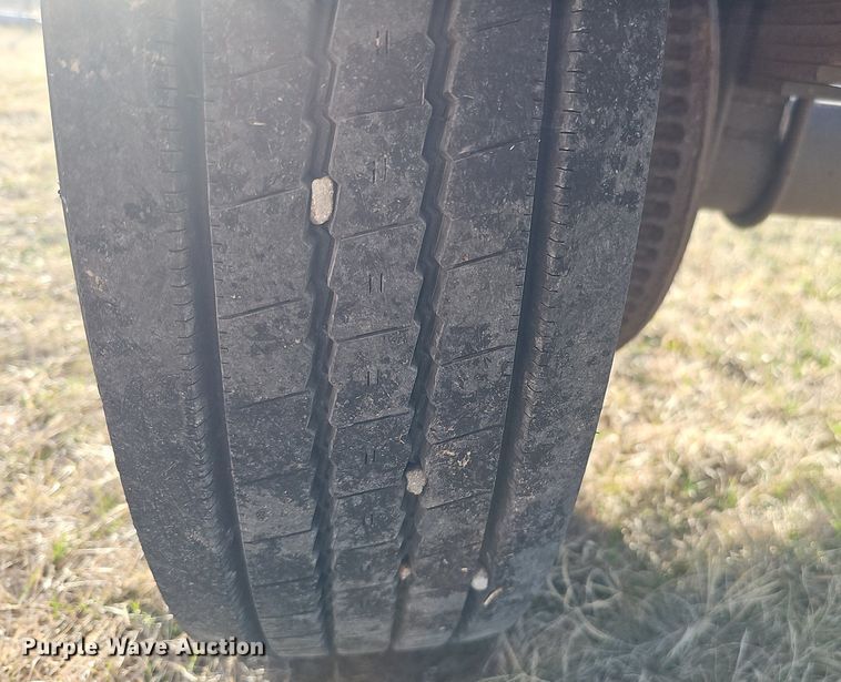 image for item DK0718 2003 Sauber Mfg Co 4410 pole trailer