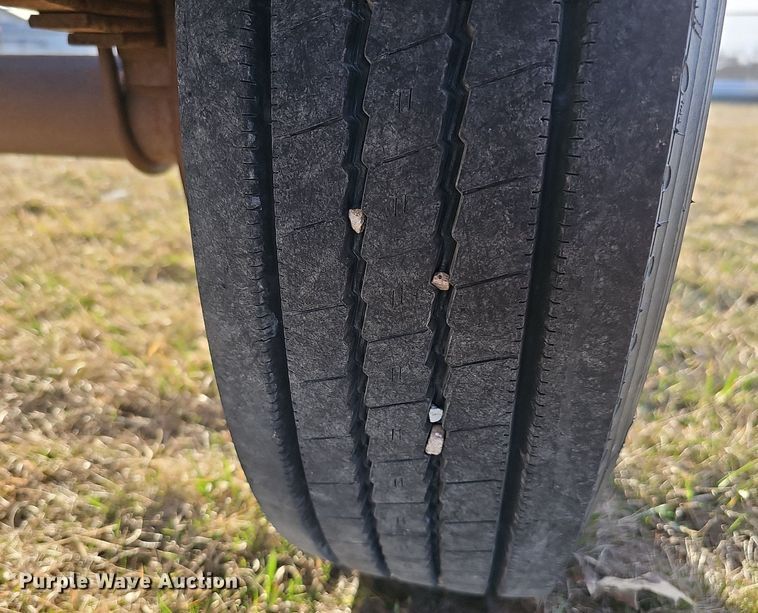 image for item DK0718 2003 Sauber Mfg Co 4410 pole trailer