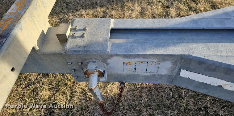 image for item DK0718 2003 Sauber Mfg Co 4410 pole trailer