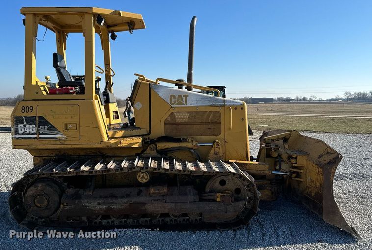 image for item DL4352 2002 Caterpillar D4G XL dozer