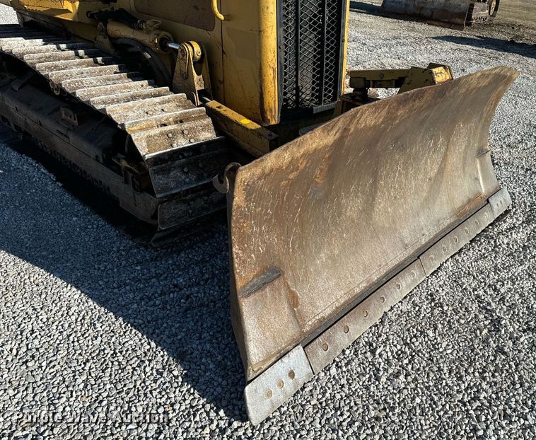 image for item DL4352 2002 Caterpillar D4G XL dozer